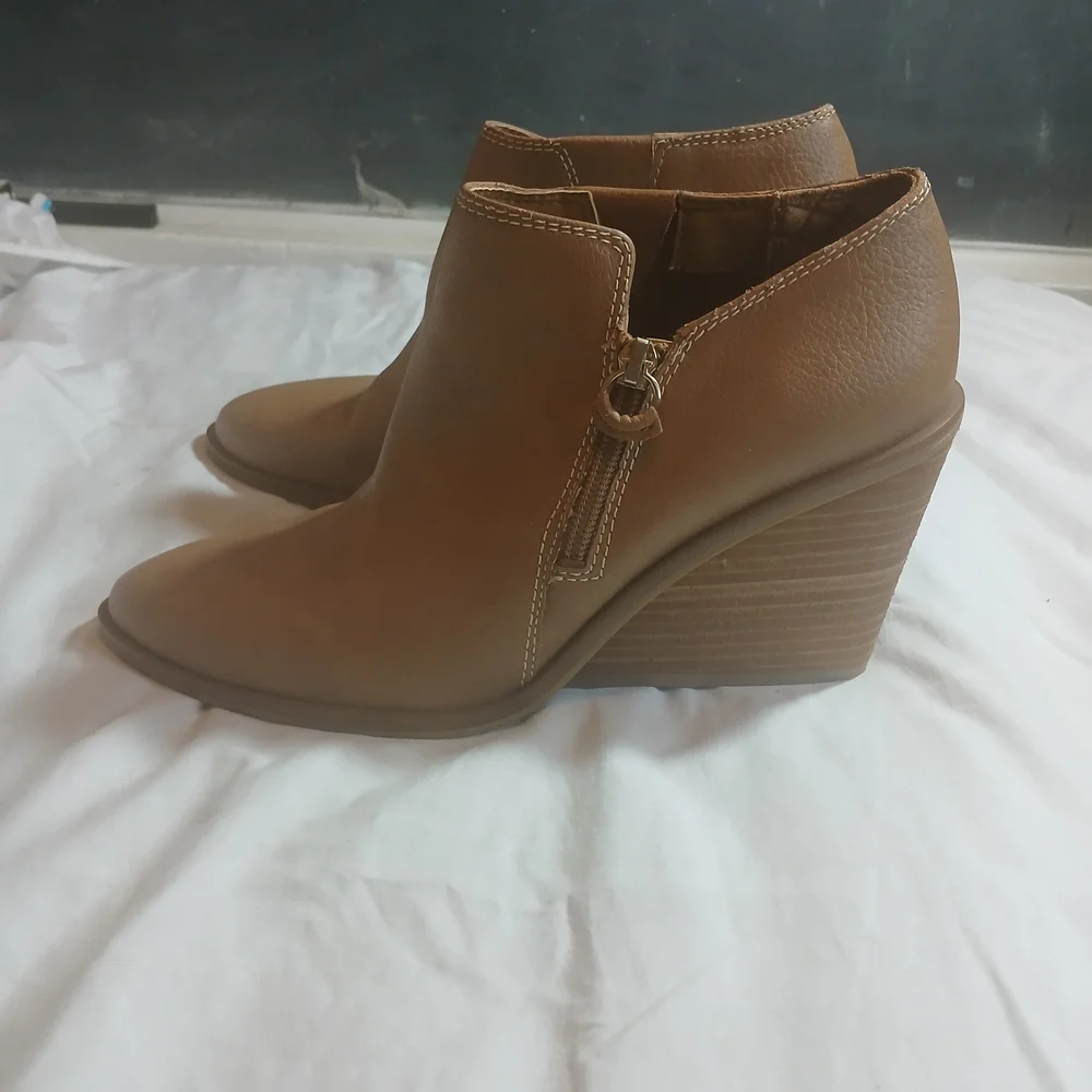 Dr Scholl's Womens Tan Melody Booties Size 10W